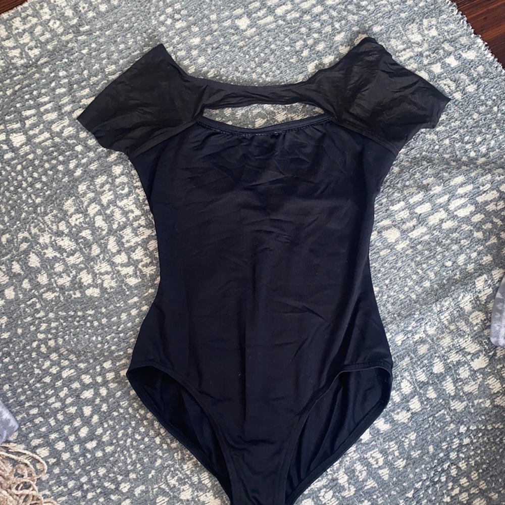 Short sleeve ballet leotard